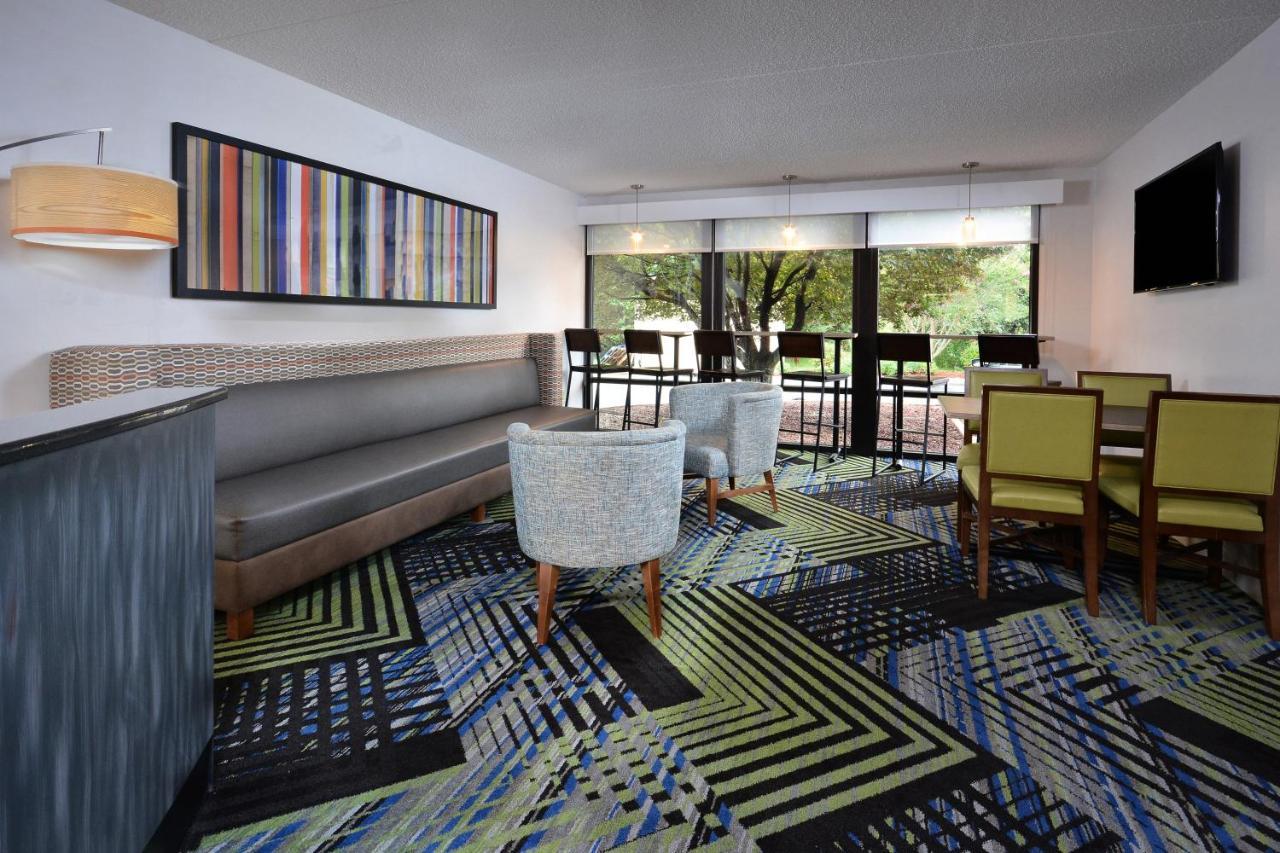 Holiday Inn Express Lynchburg By Ihg Екстериор снимка