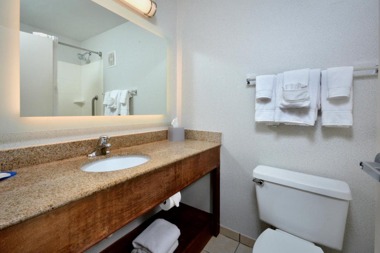 Holiday Inn Express Lynchburg By Ihg Екстериор снимка
